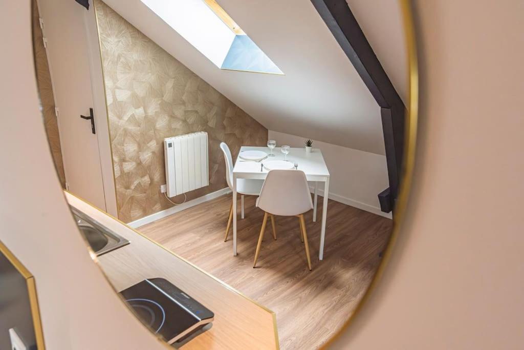 L'Azur Dore, Studio Pour 2 Voyageurs Isles-sur-Suippe Esterno foto