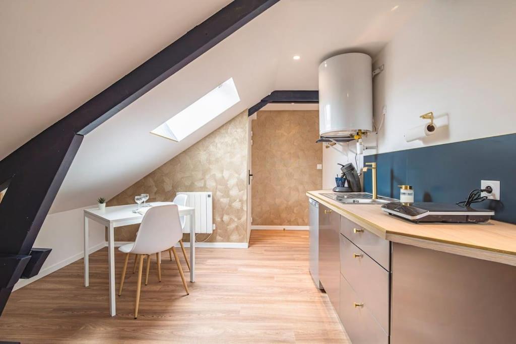 L'Azur Dore, Studio Pour 2 Voyageurs Isles-sur-Suippe Esterno foto